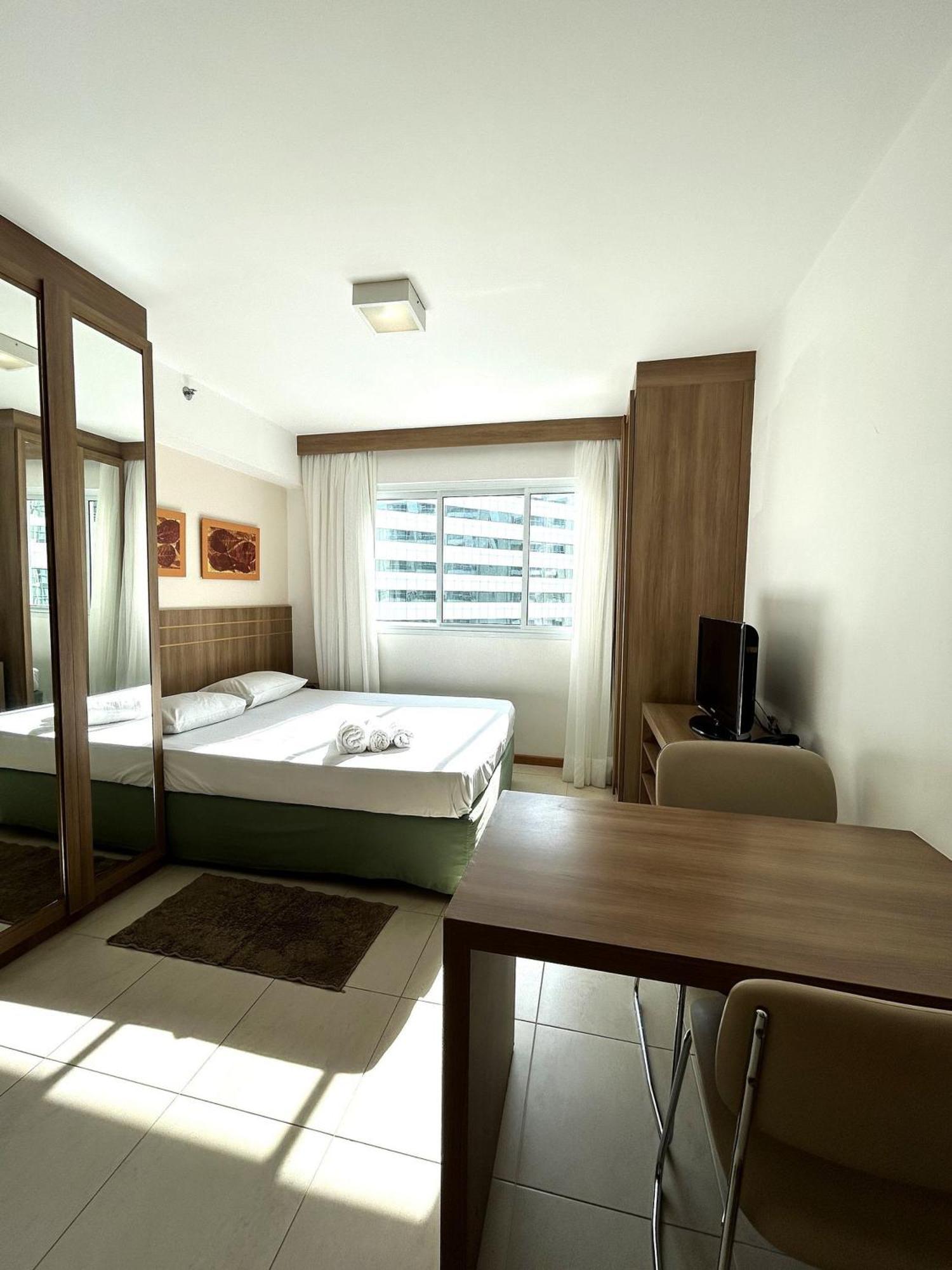 Sm1214 Flat Com Excelente Localizacao Em Regiao Central Brasilia Exterior photo