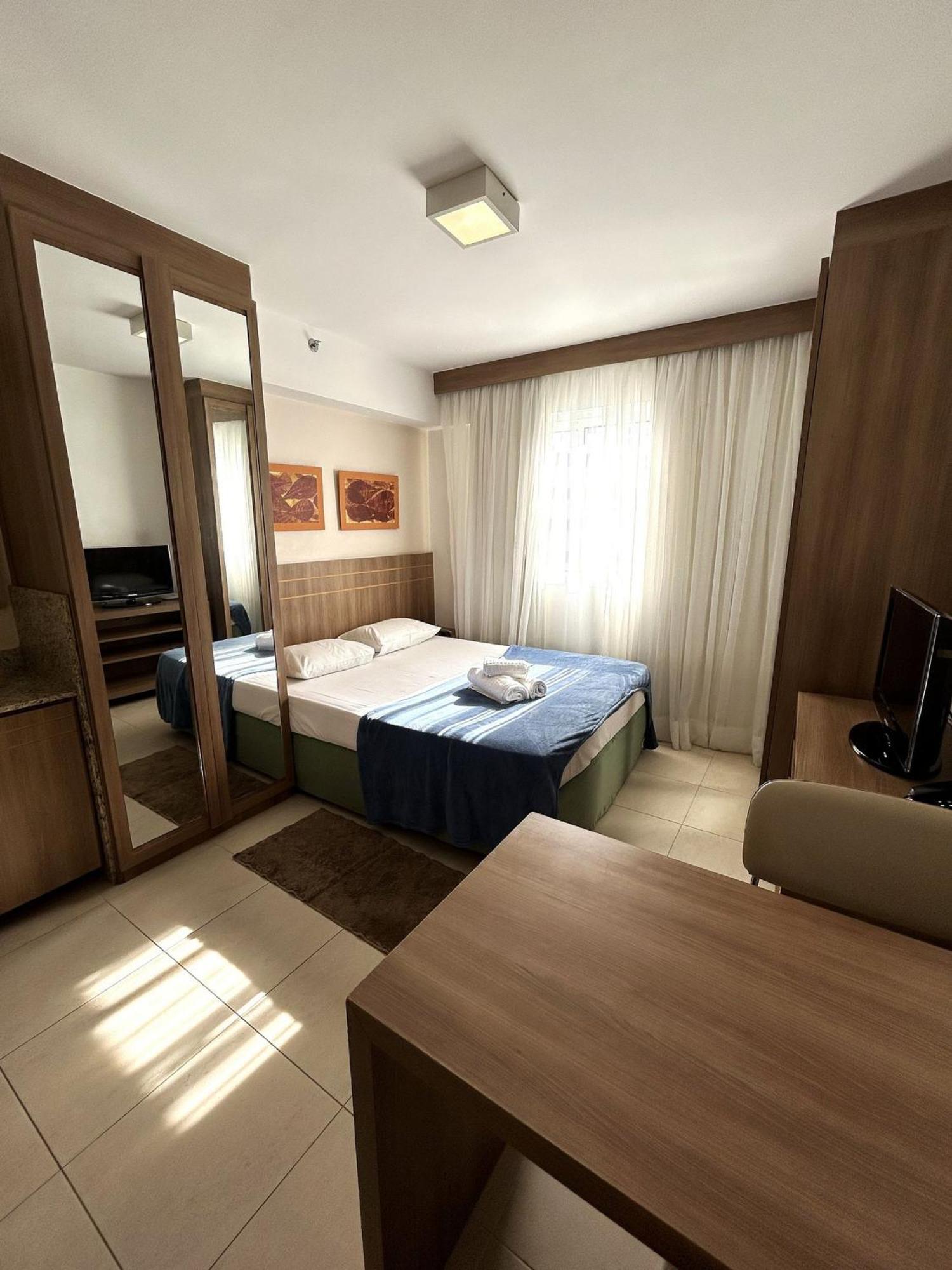 Sm1214 Flat Com Excelente Localizacao Em Regiao Central Brasilia Exterior photo